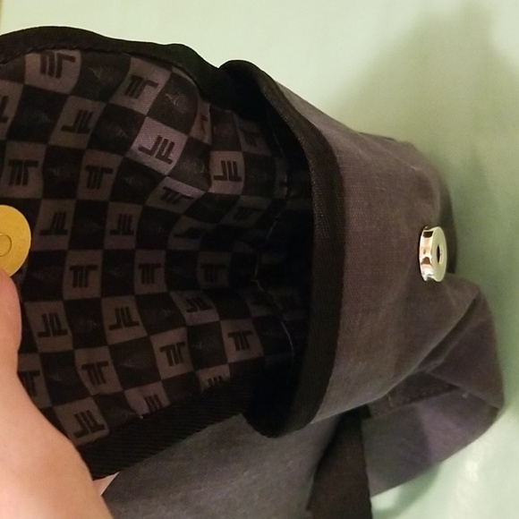 London Fog Collection Backpack - Picture 5 of 9